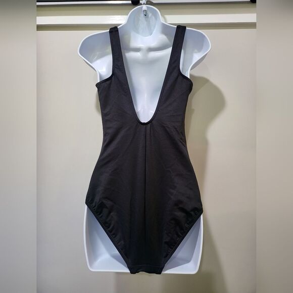 Miraclesuit Rock Solid Revele One Piece Swimsuit NWOT size 10 Black - Picture 4 of 5